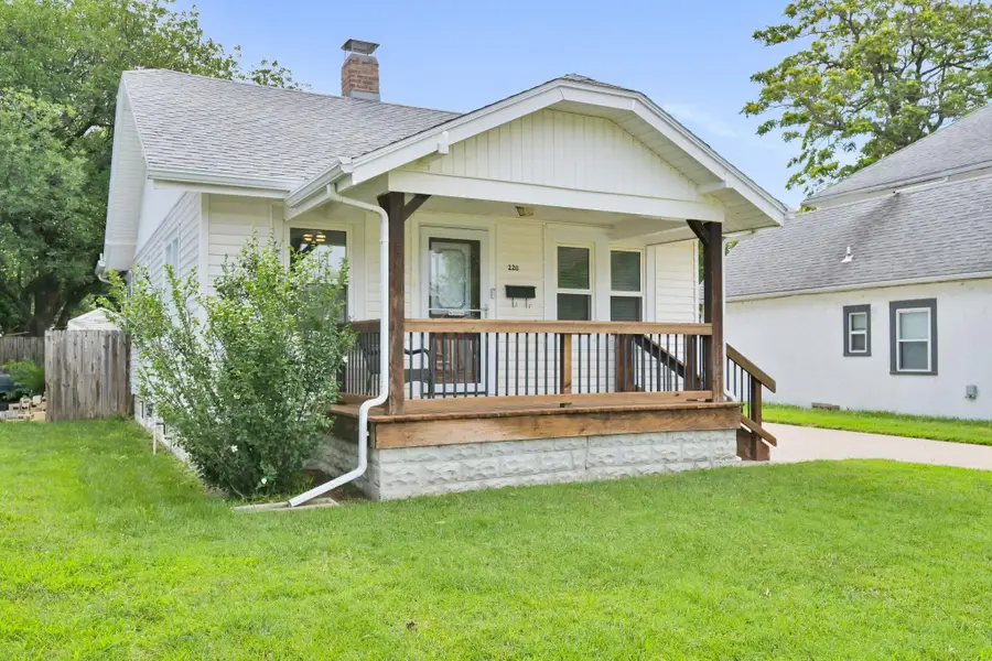 220 N Athenian Ave, Wichita, KS 67213 - #3