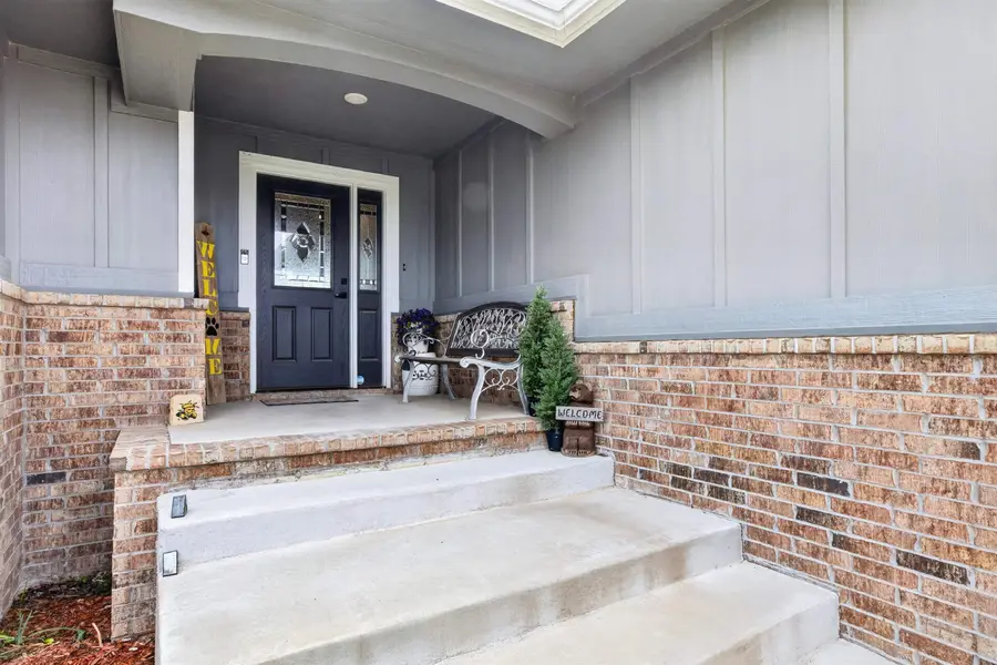 5334 N Pebblecreek St, Bel Aire, KS 67226 - #3