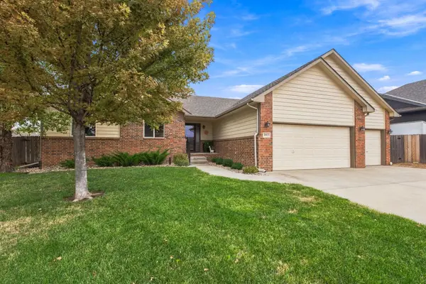 2917 N Rock Bridge Ct, Derby, KS 67037