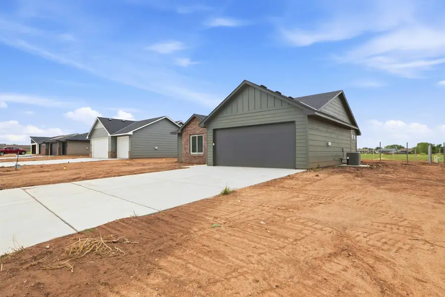 198 Tomahawk St, Clearwater, KS 67026 - #3