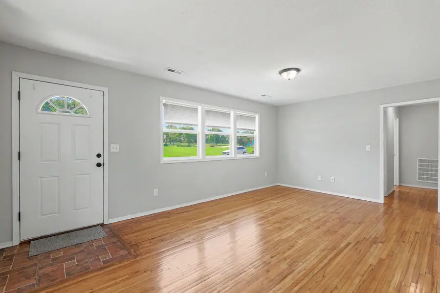 2611 N Lorraine Ave, Wichita, KS 67219 - #3