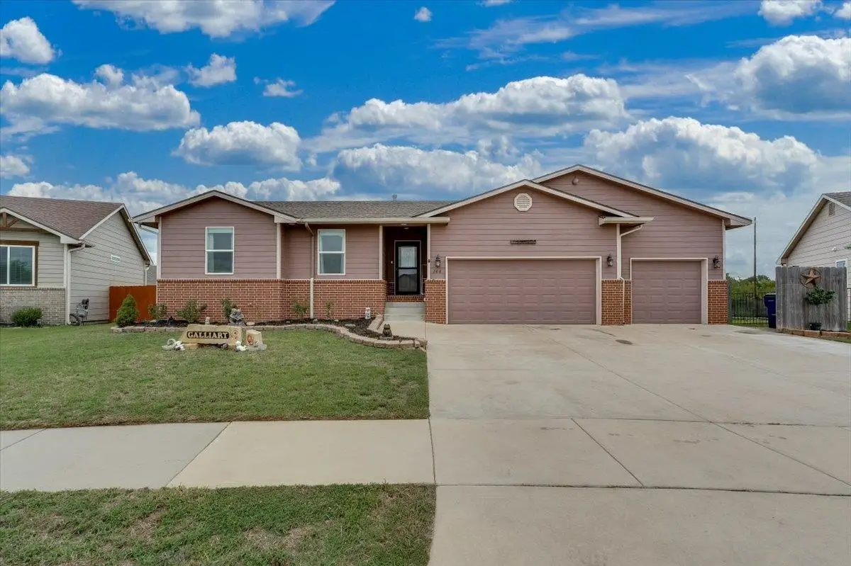 744 N Wakefield, Valley Center, KS 67147 - #1