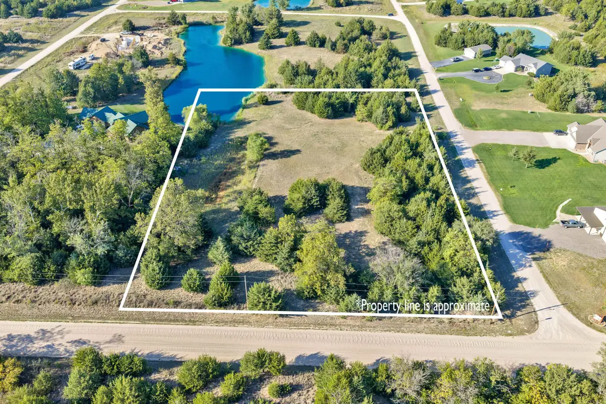 0000 E Red Tail Rd, Hutchinson, KS 67502 - #1