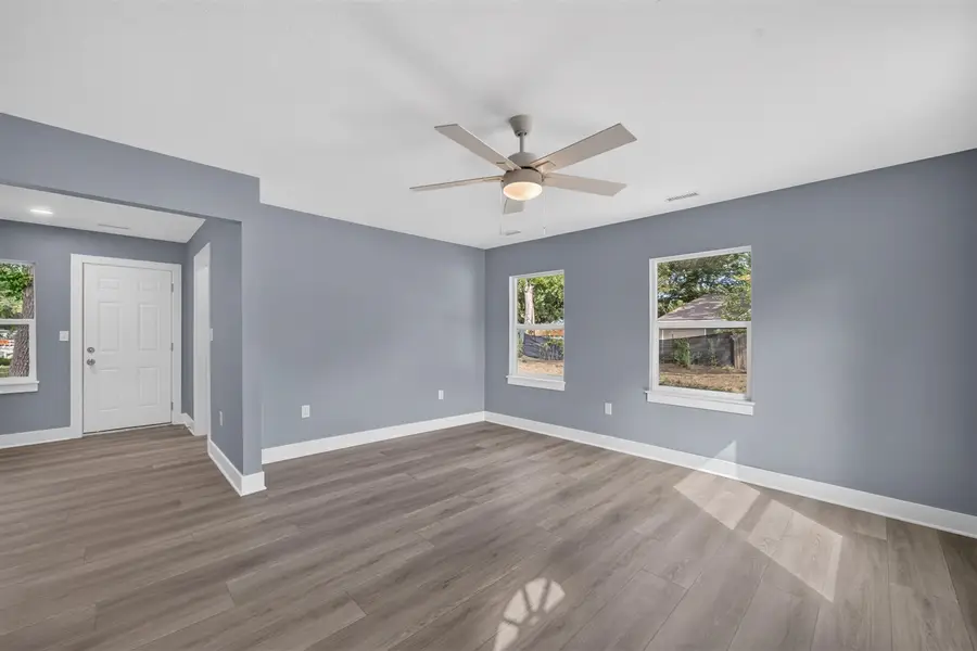 6415 N West Park View St, Park City, KS 67219 - #2