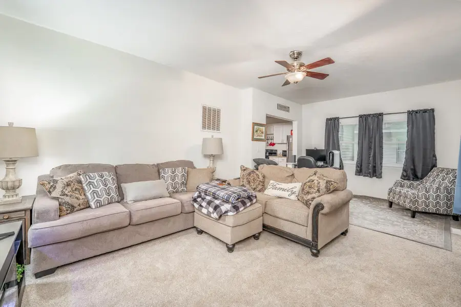 1209 N C St, Wellington, KS 67152 - #2