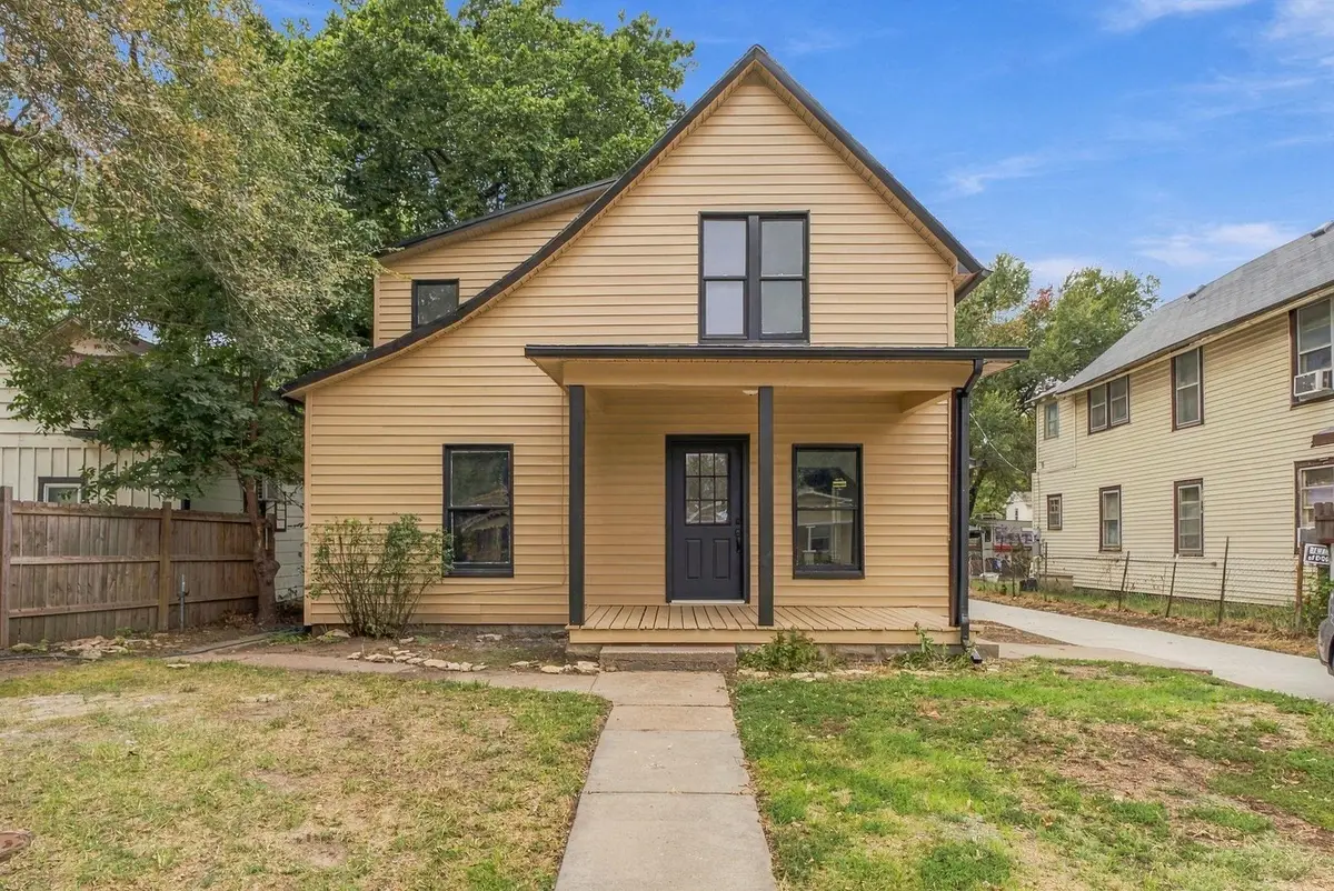 611 S Hydraulic St, Wichita, KS 67211 - #1