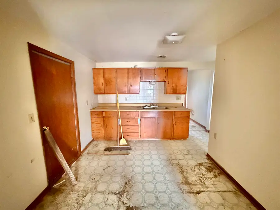 1901 S Silver, Wichita, KS 67213 - #3