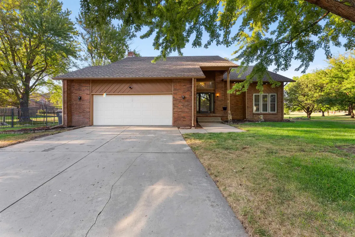 1513 N Valleyview, Wichita, KS 67212 - #1