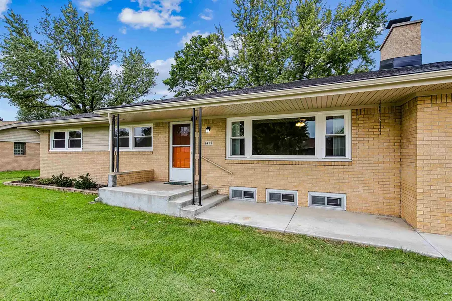 1417 N Lynnhurst Ave, Wichita, KS 67212 - #2