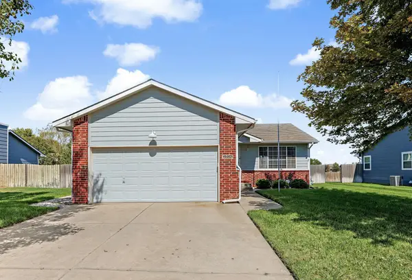 1914 Summerwood St, Goddard, KS 67052