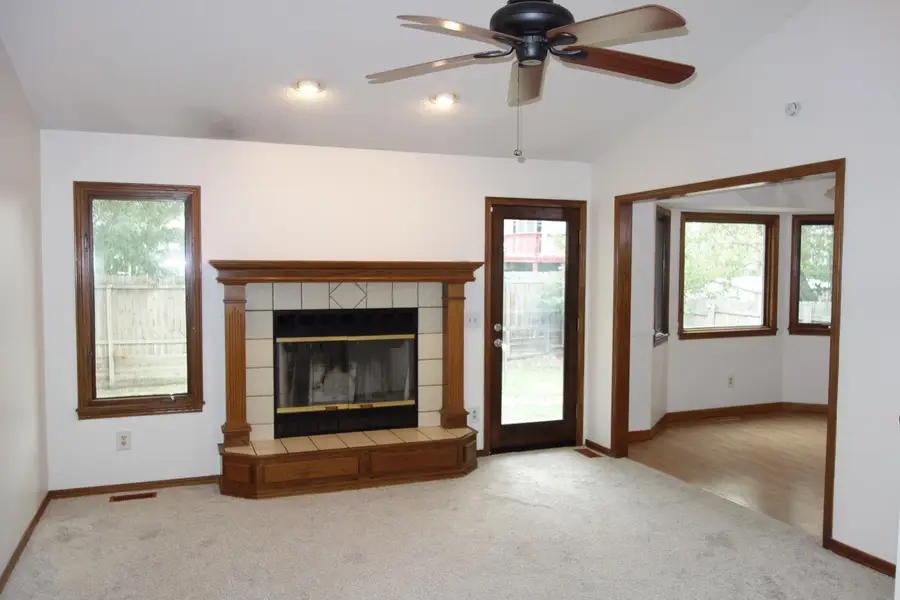 10317 E Countryside, Wichita, KS 67207 - #3