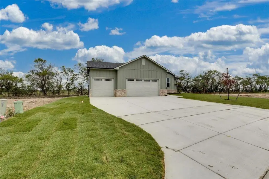 8989 E Bradford St, Wichita, KS 67210 - #3