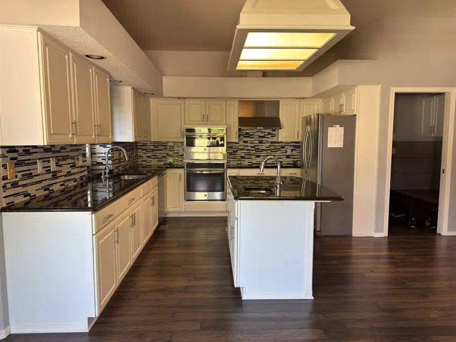2427 N Vinegate Ct, Wichita, KS 67226 - #3