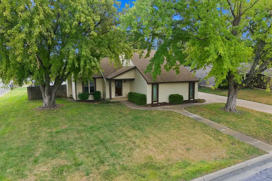 626 N Parkridge St, Wichita, KS 67212 - #2