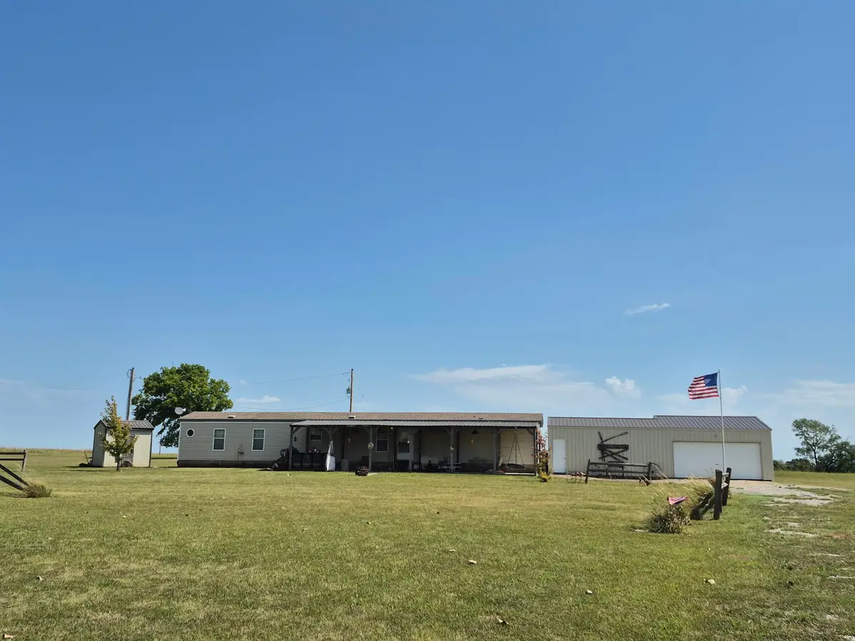 402 Eureka Lake, Eureka, KS 67045 - #1