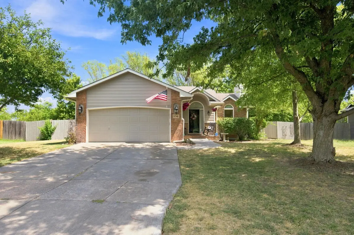 1748 N Basswood Ct, Andover, KS 67002 - #1