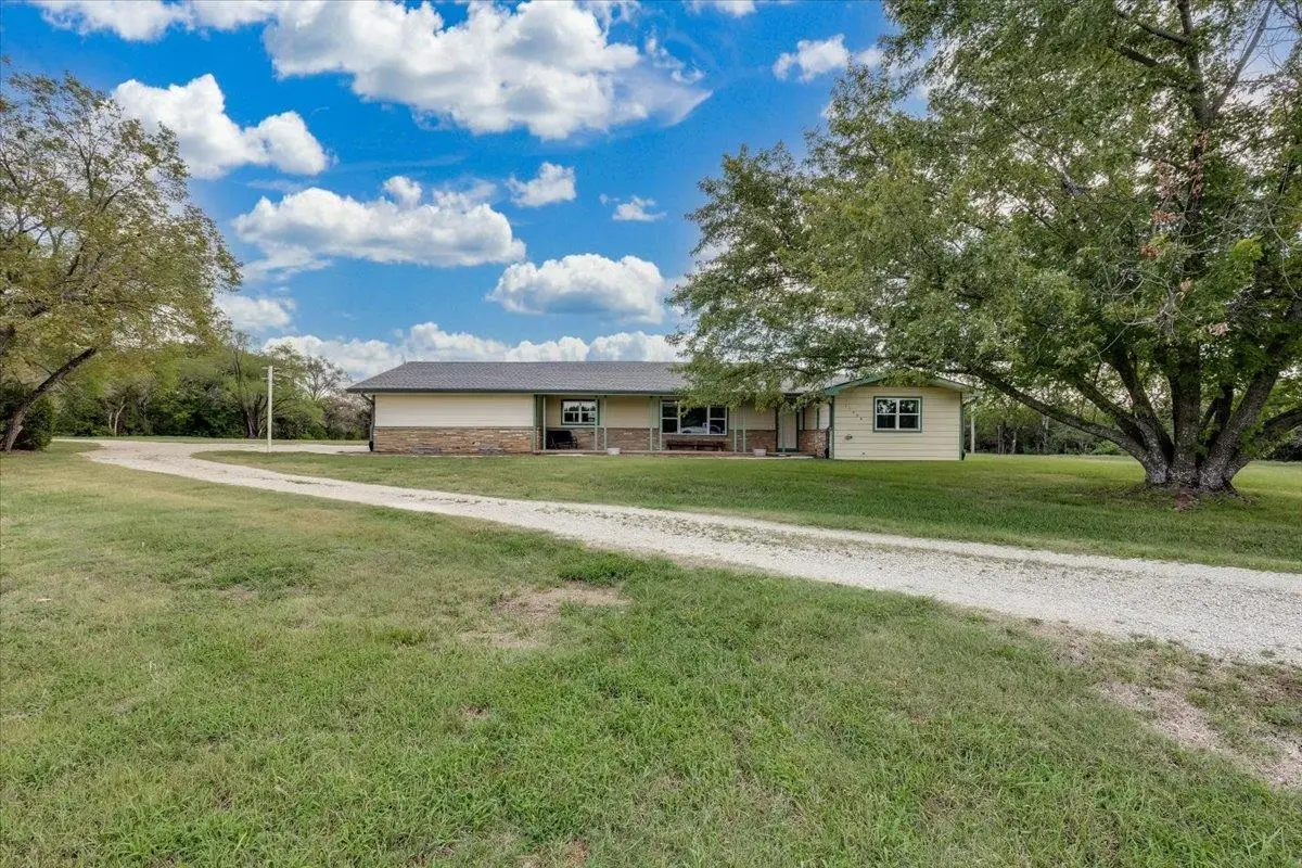 17490 SW Hillwood Rd., Rose Hill, KS 67133 - #1