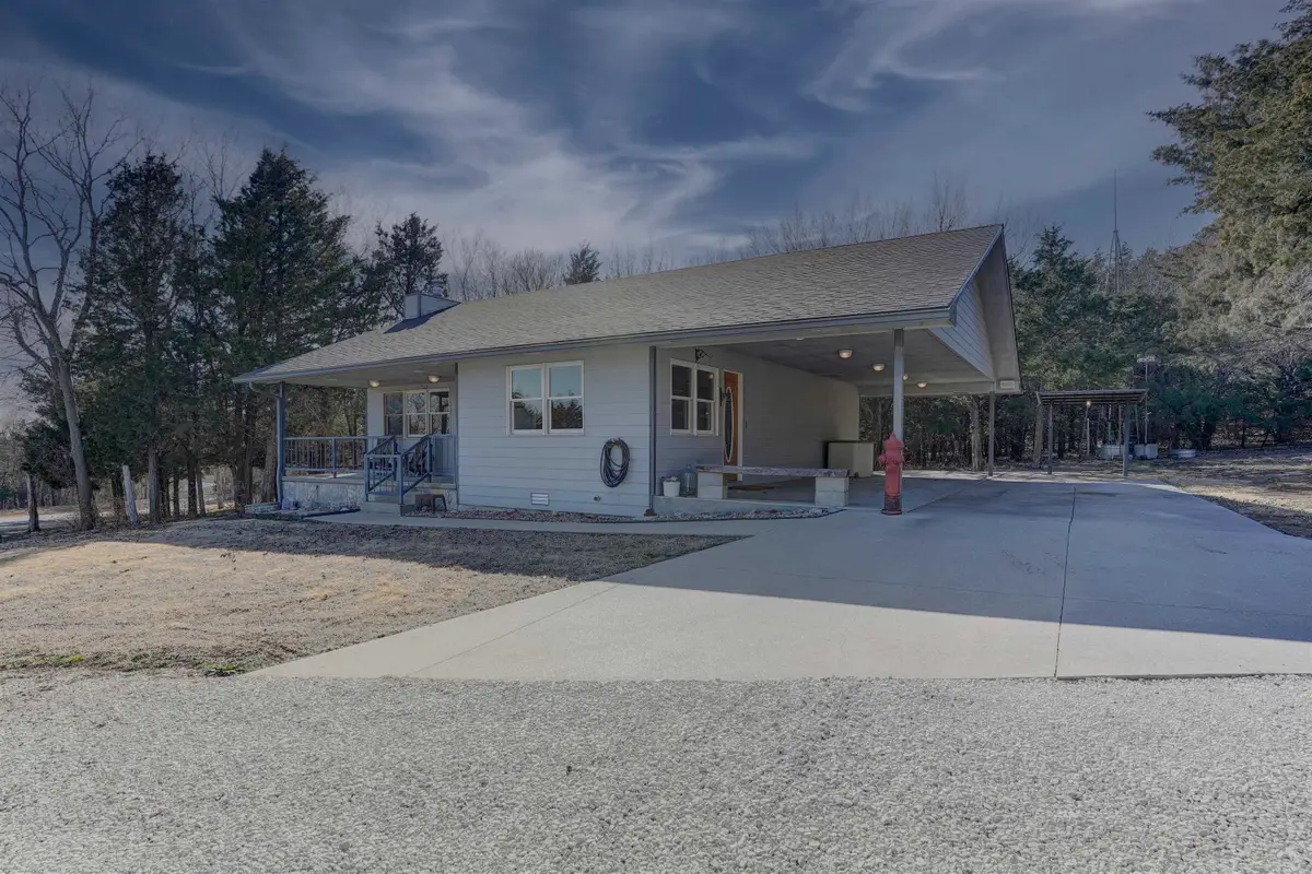 27750 85th Rd, Arkansas City, KS 67005 - #1