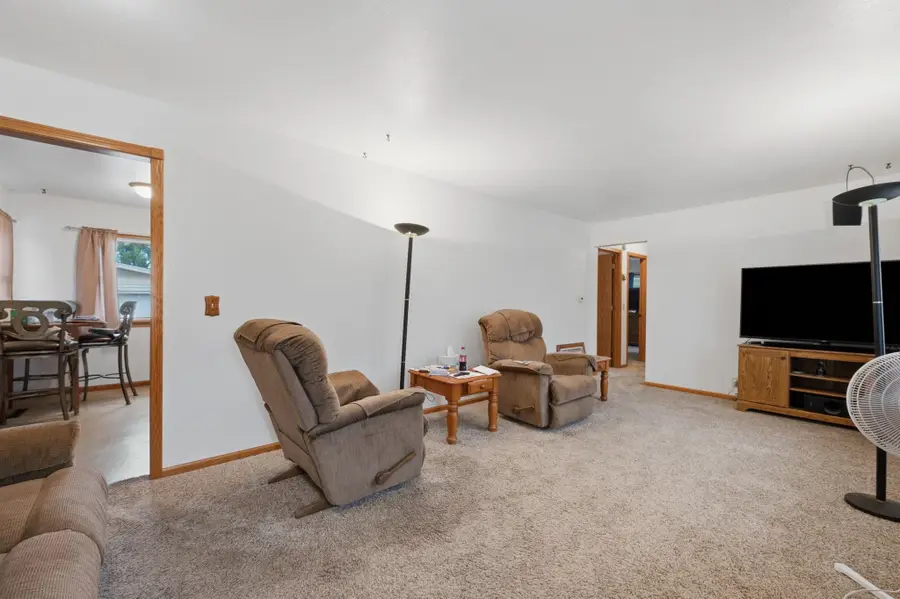 7504 E Gilbert St, Wichita, KS 67207 - #3