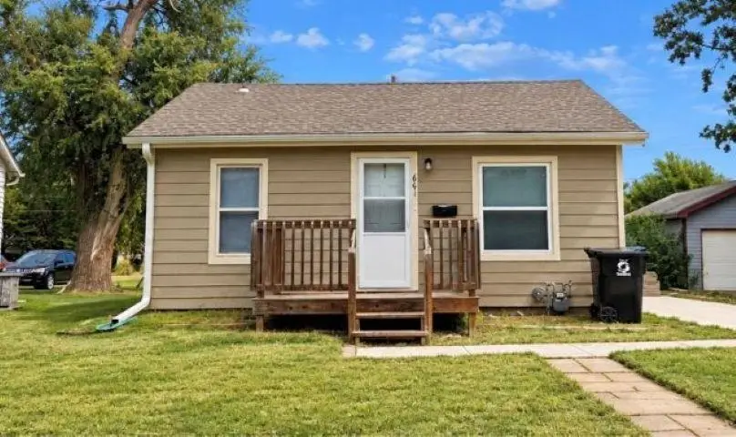 661 Montrose St., Salina, KS 67401 - #1