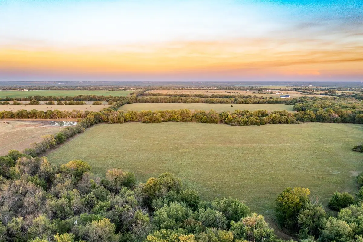 00000 SW Tawakoni, Towanda, KS 67144 - #1