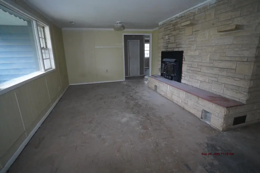 1260 E 71st St S, Haysville, KS 67060 - #2