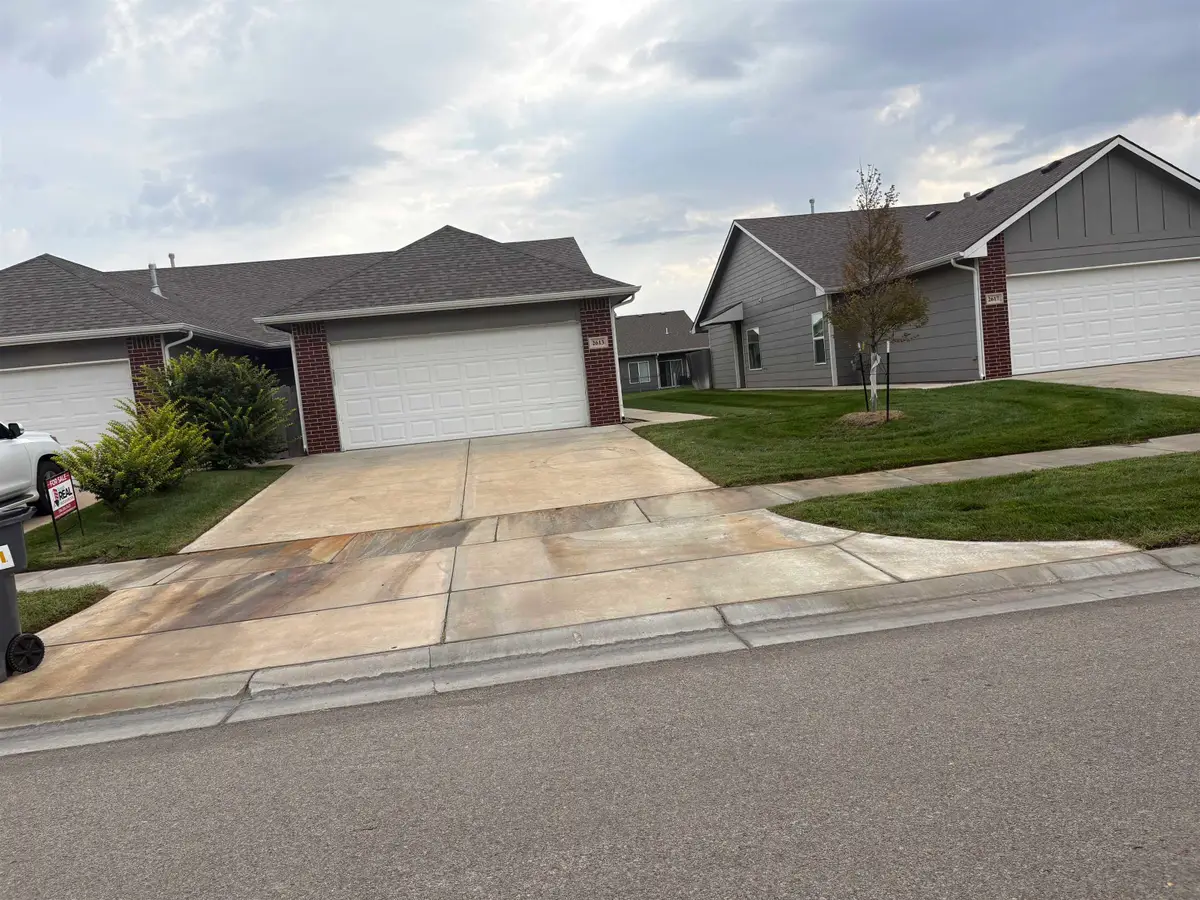 16424/16426 W Lynndale, Goddard, KS 67052 - #1