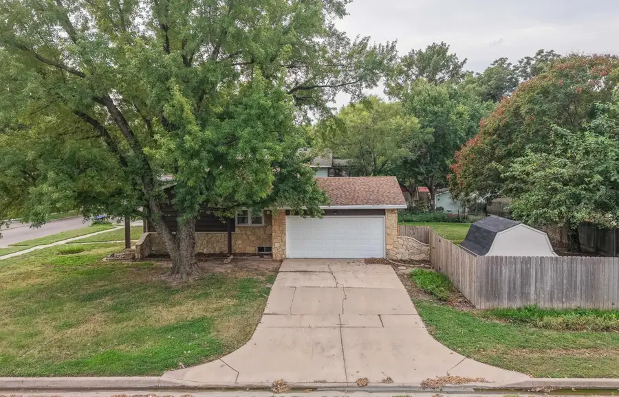 1383 N Caddy Ln, Wichita, KS 67212 - #2