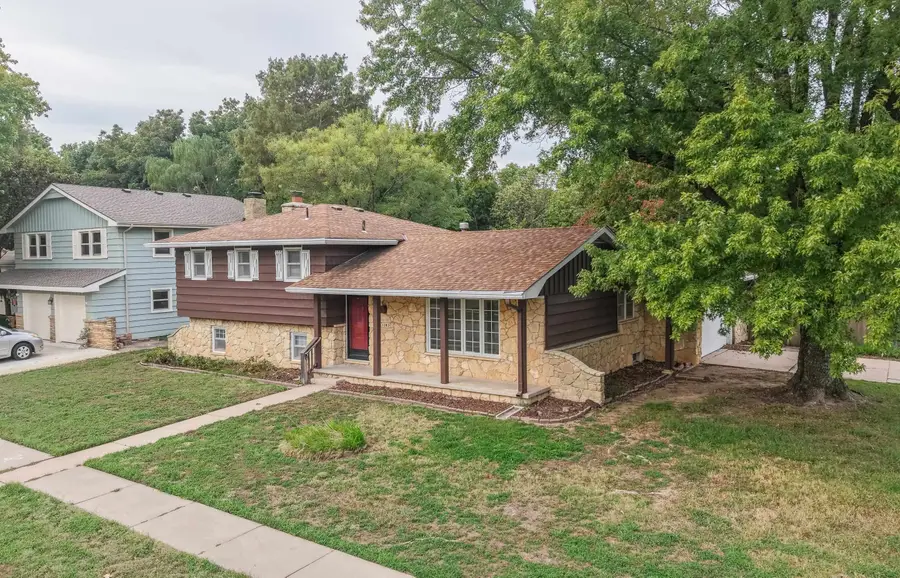 1383 N Caddy Ln, Wichita, KS 67212 - #3