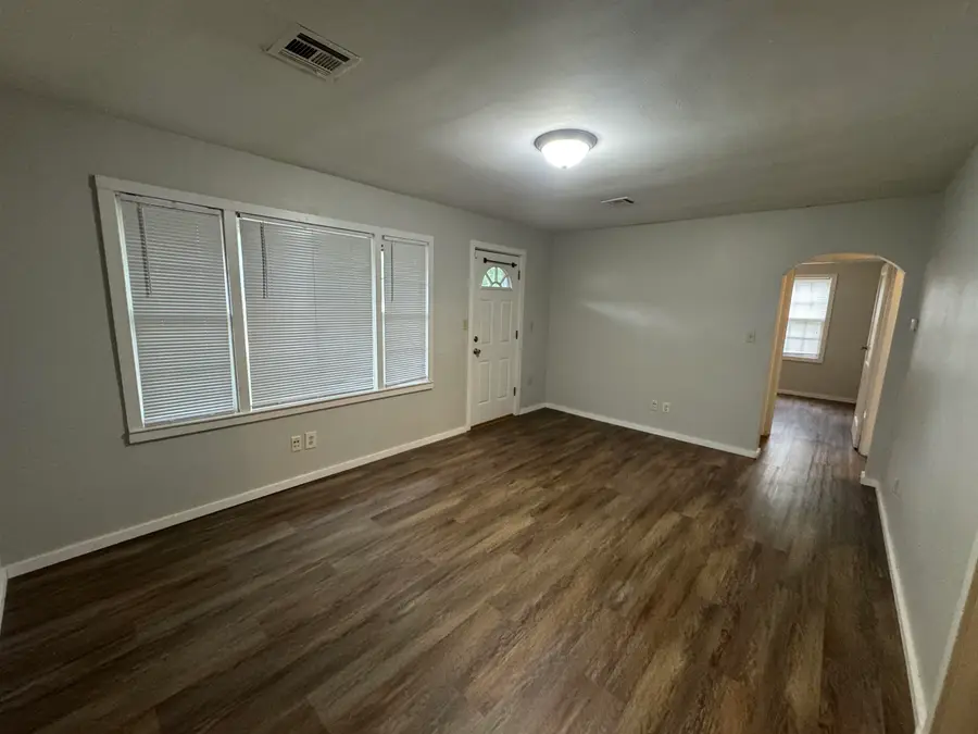 419 E 16th, Winfield, KS 67156 - #3