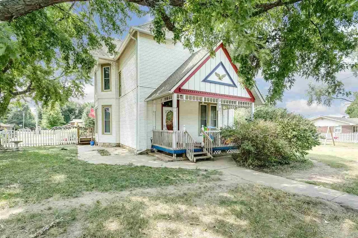 509 W Chicago, Colwich, KS 67030 - #1