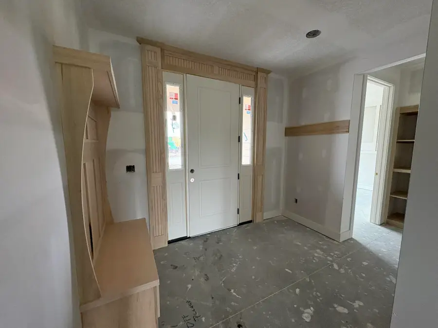 5907 Plumthicket St, Bel Aire, KS 67220 - #2