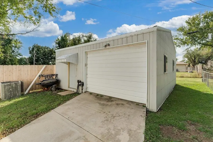 333 State St, El Dorado, KS 67042 - #2