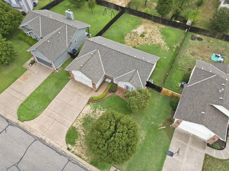 4638 E Willow Point Ct, Wichita, KS 67220 - #2