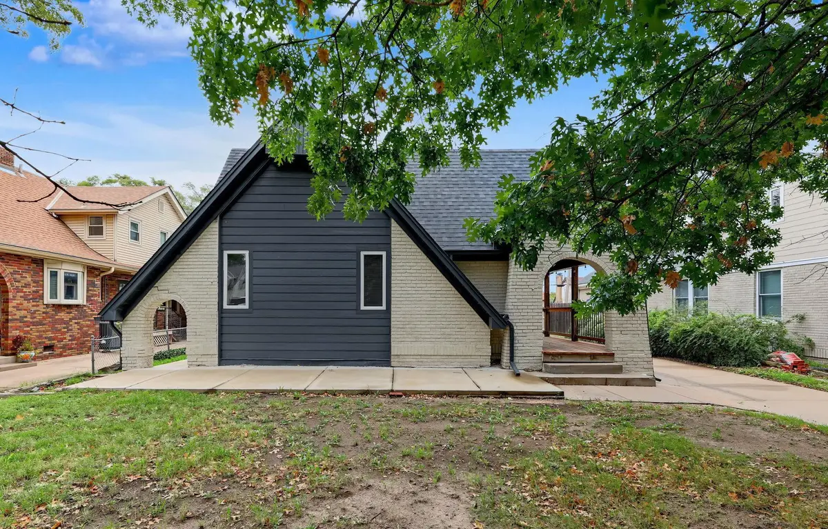 424 N Dellrose Ave, Wichita, KS 67208 - #1