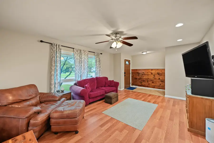 2213 Mayfair Dr., Salina, KS 67401 - #2