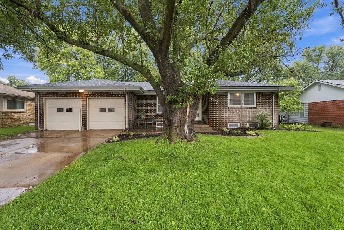 1638 N Meridian Ave, Wichita, KS 67203 - #1