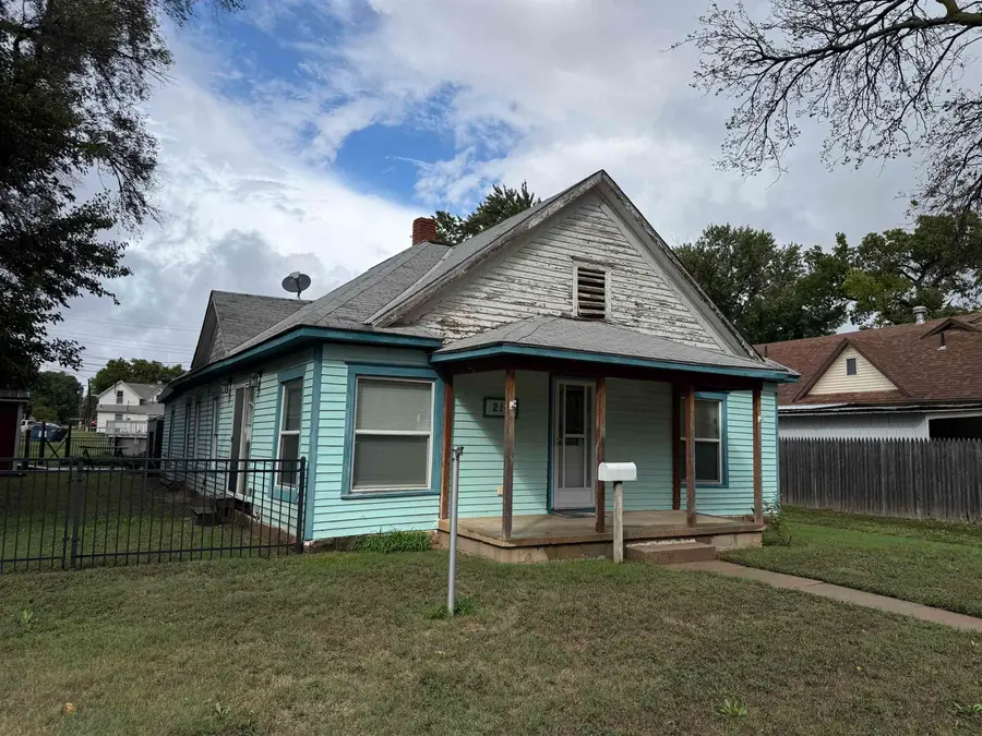 216 W C, Kingman, KS 67068 - #2