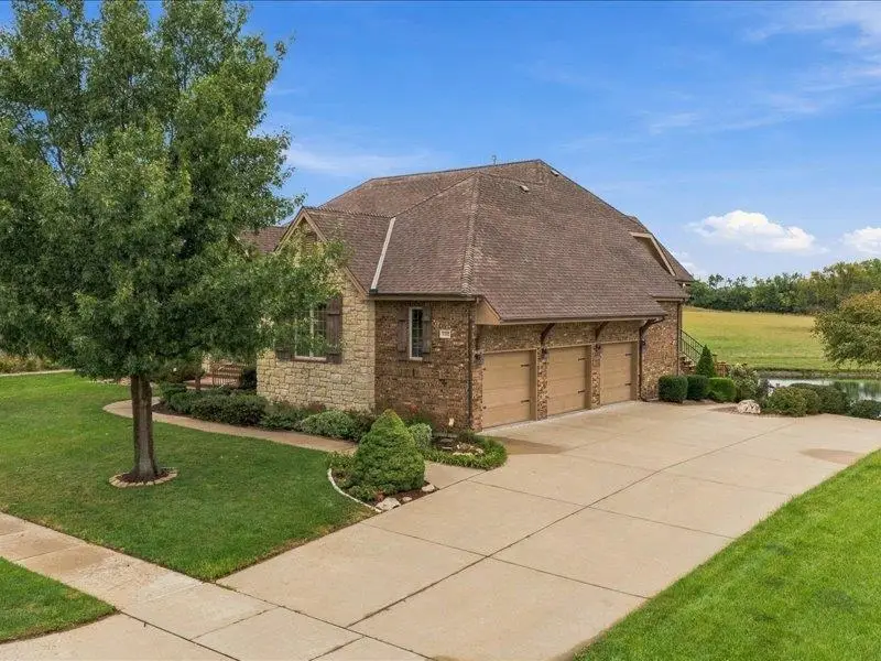 1202 Rolling Hills Dr, Augusta, KS 67010 - #3