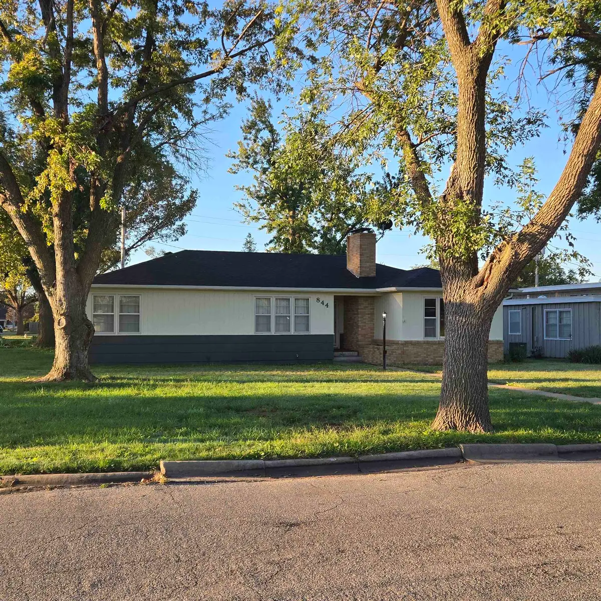 844 E Claflin Ave, Salina, KS 67401 - #1