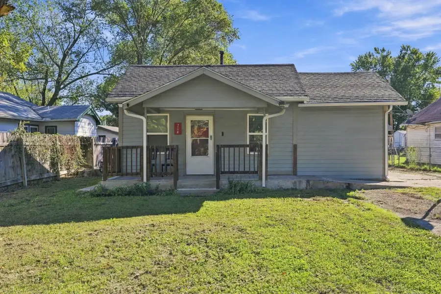 218 N Poplar, Douglass, KS 67039 - #2