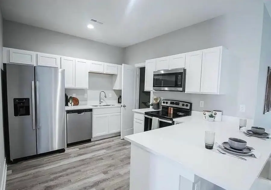 2613 S Flightline Circle, Wichita, KS 67210 - #3