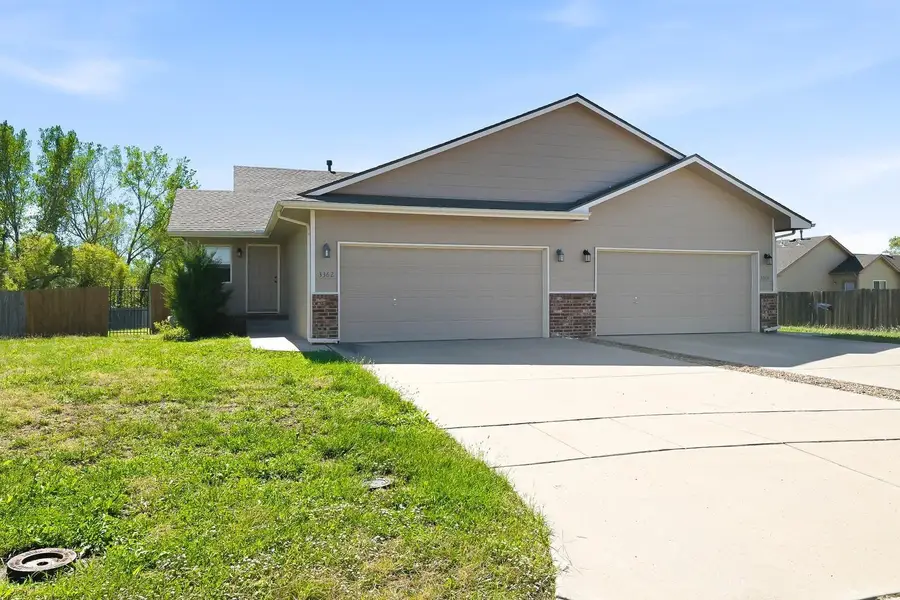 3362 N Governeour Cir, Wichita, KS 67226 - #2