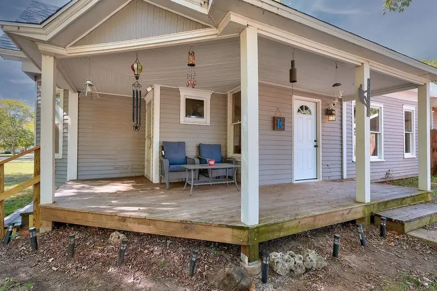 1212 E 7th Ave, Winfield, KS 67156 - #3