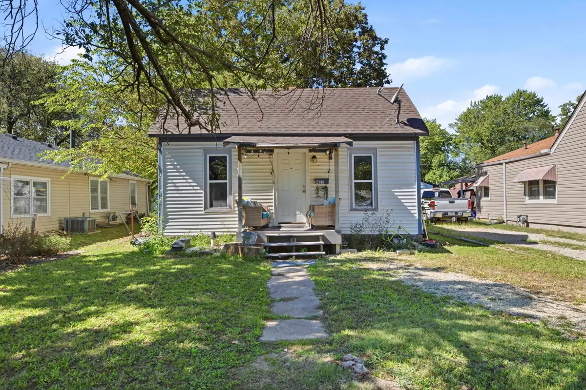 1425 Dearborn, Augusta, KS 67010 - #1