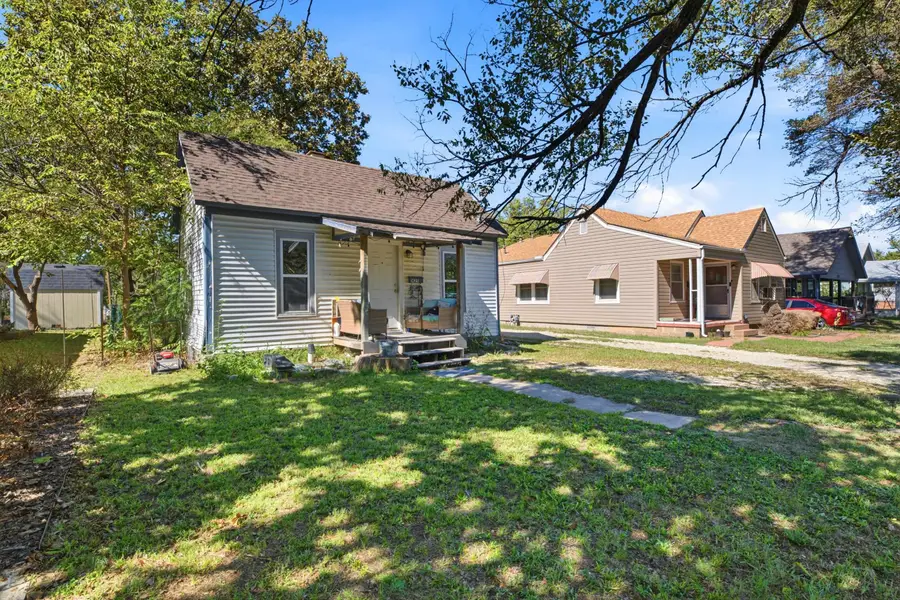1425 Dearborn, Augusta, KS 67010 - #3
