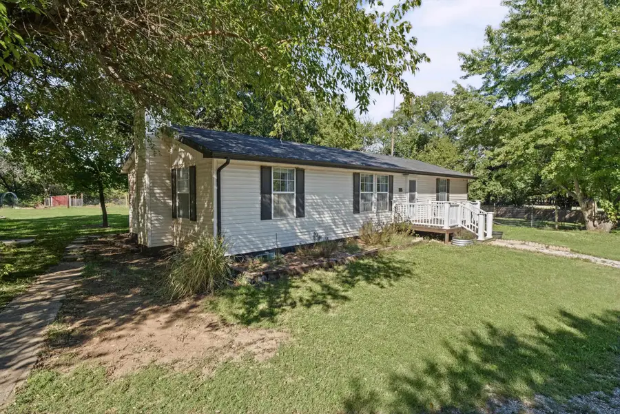 11784 SW 150th St, Augusta, KS 67010 - #2