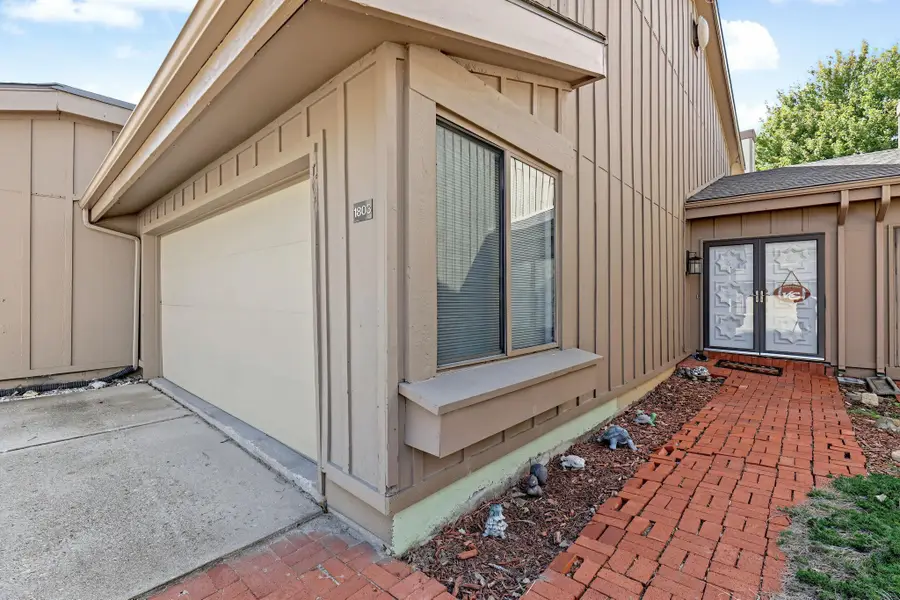 8201 E Harry St Unit #1803, Wichita, KS 67207 - #2