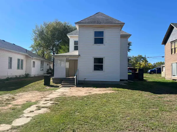 617 N 4, Arkansas City, KS 67005