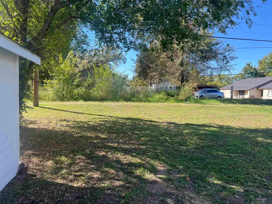 617 N 4, Arkansas City, KS 67005 - #3